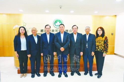 廠商會訪梁司介紹澳門工展會